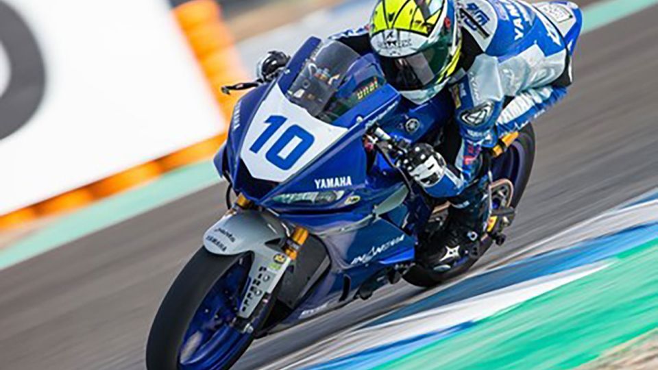 Hoy entrevistamos al Alfareño Unai Urradre, Campeón de Moto 2